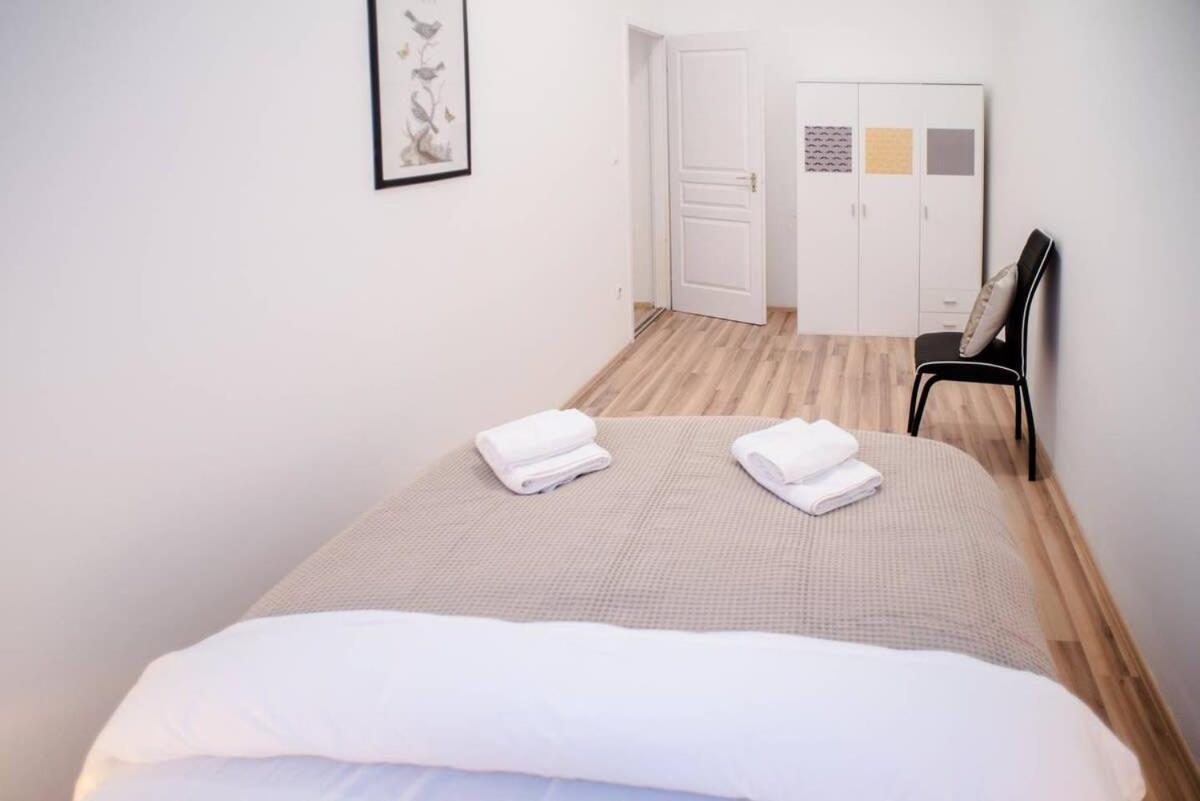Very Central Spacious Ac Apartment Будапеща Екстериор снимка