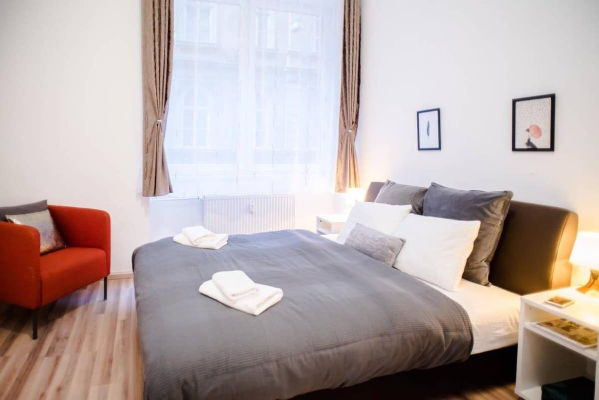 Very Central Spacious Ac Apartment Будапеща Екстериор снимка